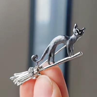 Creative Flying Broom Cat Brooch Pin For Women Men Enamel Cute Animal Kitten Lapel Pins Party Office Jewelry