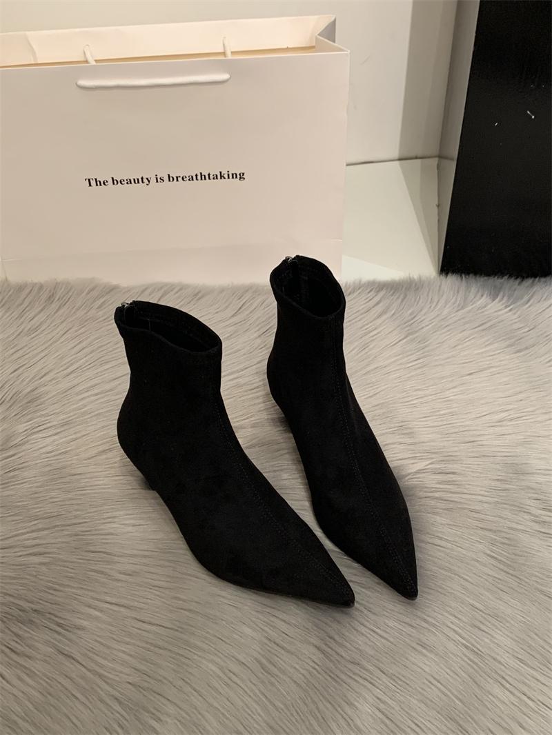 2025 autumn and winter pointed thin heel sexy short boots women s black suede high heel socks bare boots Internet celebrity elastic thin boots 39 8370₽