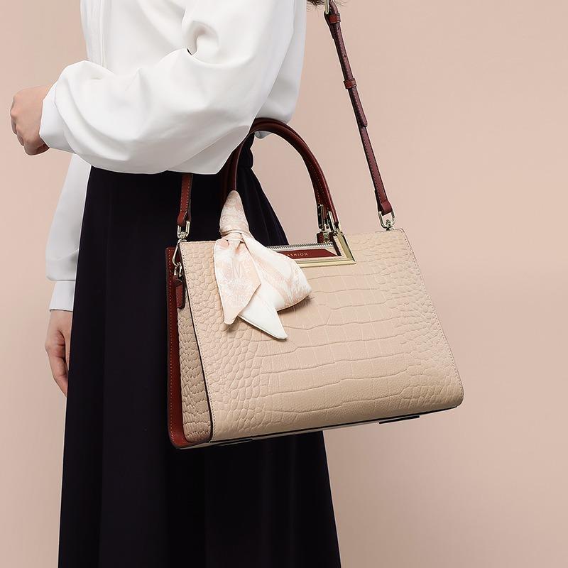 Bag Women's New Bridal Bag Wedding Bag Crossbody Premium Sense Portable Atmospheric Crossbody One Shoulder Handbag