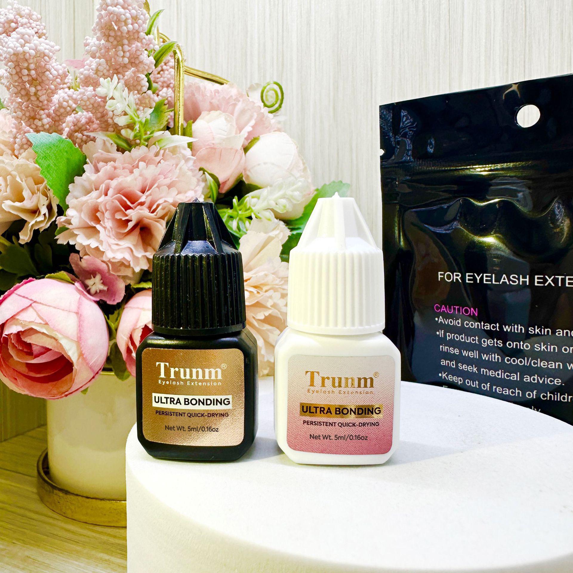

Low Odor Fast Drying Black Eyelash Glue for DIY & Salon Use