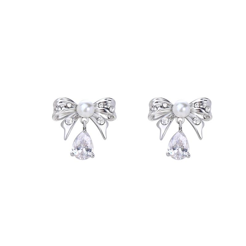 Barbie earrings Shining bow temperament niche design high-end sense sweet daily versatile commuting exquisite fugitive princess romantic ear BBE716620