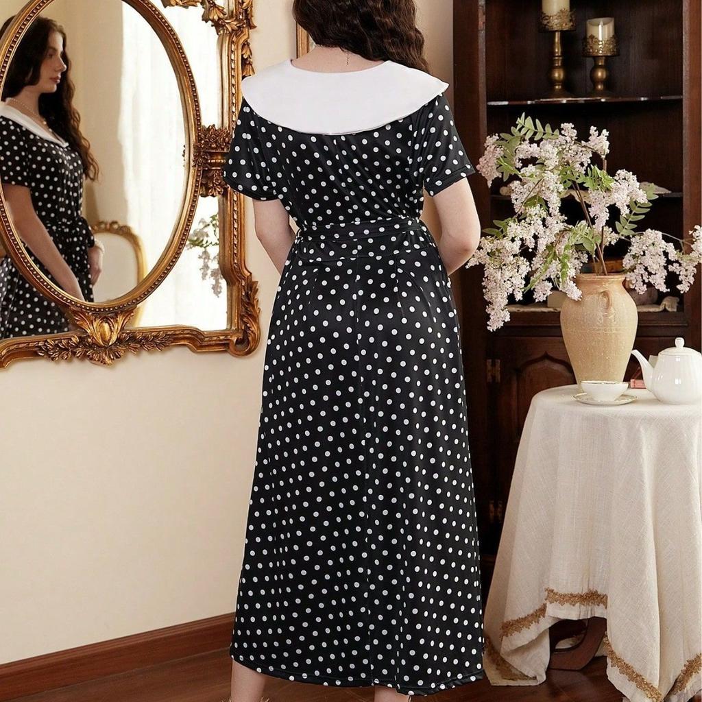 Dot-check Collar Short-sleeved Fitted Summer Dress with A Waistline for Slimming Effect and A Laced Retro-style Collar for Women