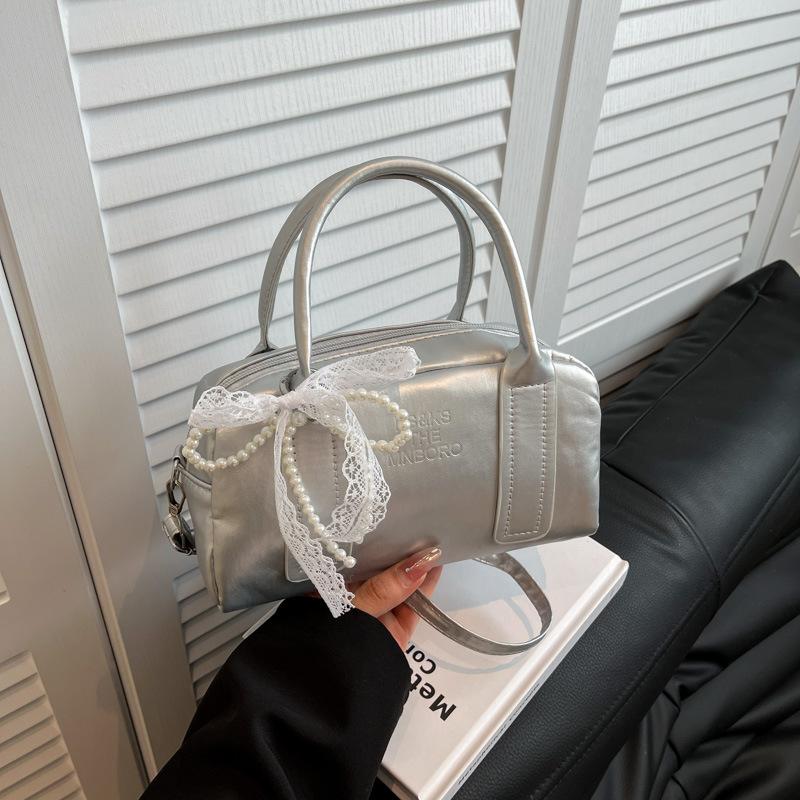 Korean Niche Design Portable Boston Bag 2025 New Temperament Fashion Pillow Bag Simple Ballet Messenger Bag