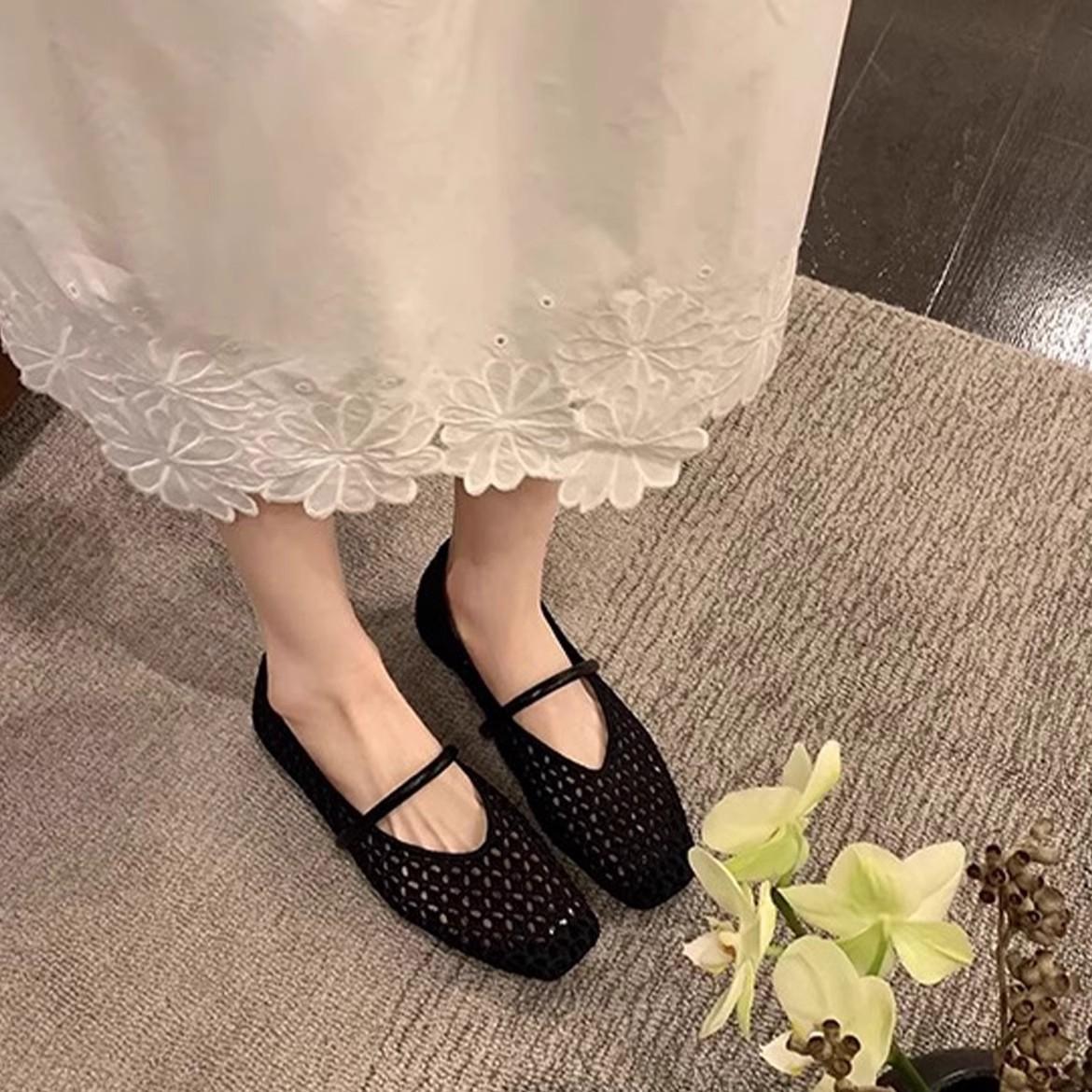 

French square head hollow woven one-word belt versatile soft surface Mary Jane single shoes women s summer hollow mesh sandals women s 35 чёрный