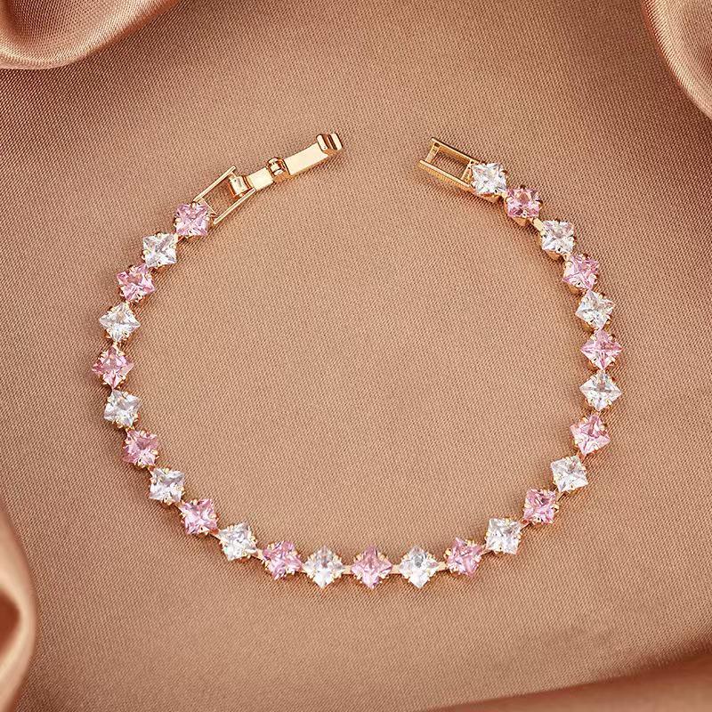Grenzüberschreitendes vergoldetes Zirkonia Tennisarmband mit farbenfrohem Bling und minimalistischem Design