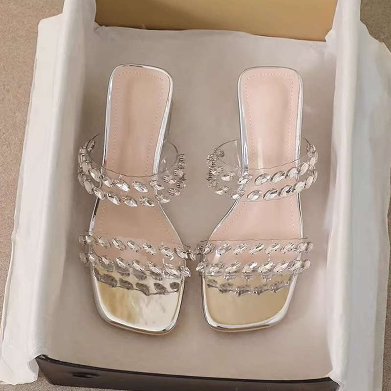

Crystal fashion rhinestone transparent Internet celebrity one-line flip flop women wear the new thick-heeled high-heeled sandals for the summer of 20 35