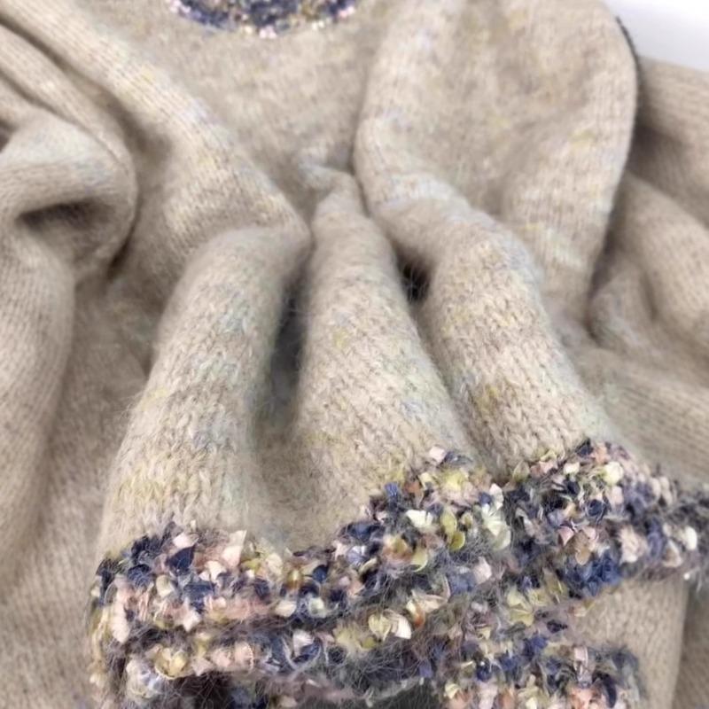 Stylish and unique high-end niche design crew-neck sweater autumn and winter new knitted sweater women's top