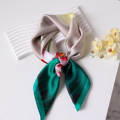 70cm Vintage Seidenschal im koreanischen Stil: Vielseitiges Halstuch aus Kunstseide mit Vintage-Druck für Damen