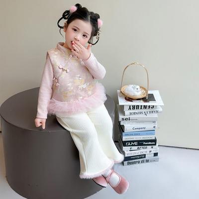 Meng Tangtang Winter Children's Hanfu: Girls' Thickened New Year Three-Piece Tang Suit Set.