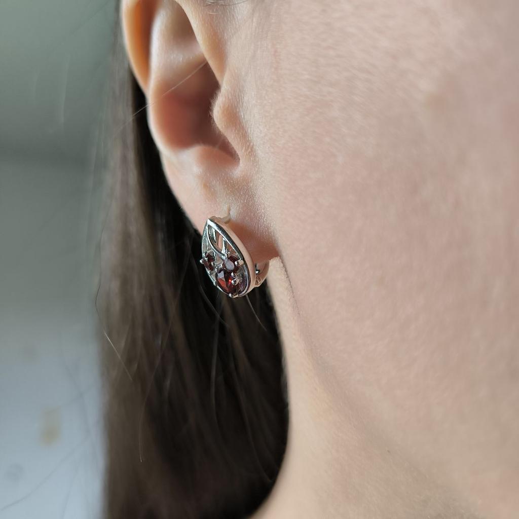 Silver Earrings with Natural Garnet 1.808ct (2182016)