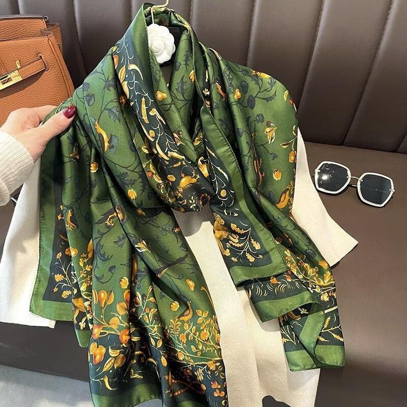 1 Pcs 90X180 Retro Chinese-style Green Animal, Crane and Flower Long Scarf, Paired with an Air-conditioned Shawl for Women