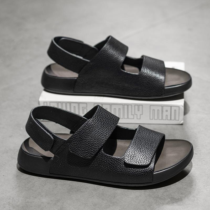 Fashion New Arrival Mens Sandals Summer Fashion Beach Shoes Men Driving Outwear Sandaly Leather Anti Slip Man Wading Aqua Shoes Slippers