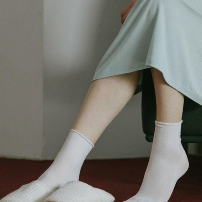 Frenchie L.June Micromodal Sleep Socks - Ivory