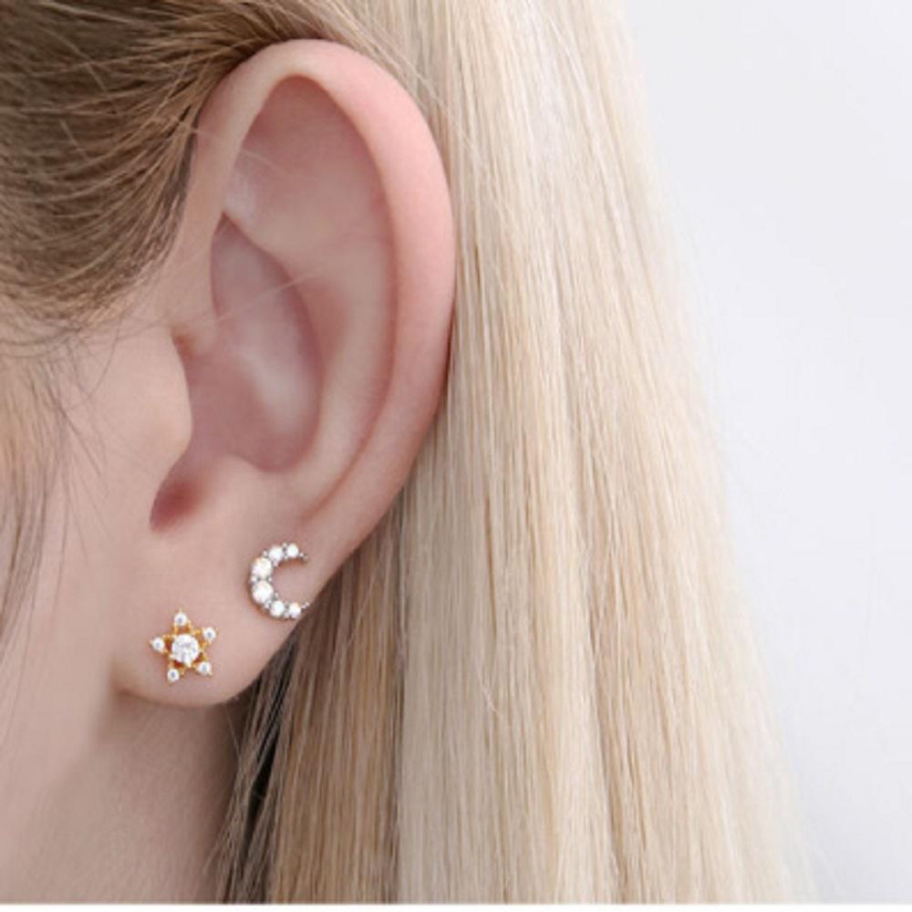 Cubic Pin 1 of 3 Surgical Piercing Aurora Moon
