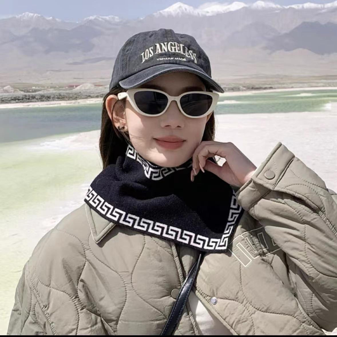 

Зимовий трикутний замшевий шарф 2024: Теплий захист шиї для холодної погоди та їзди на велосипеді