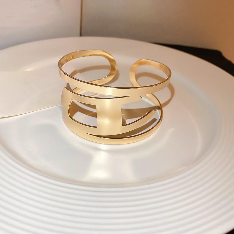 European-American Irregular Concave Bangle: Chic, Cold Style Luxury Bracelet for Women