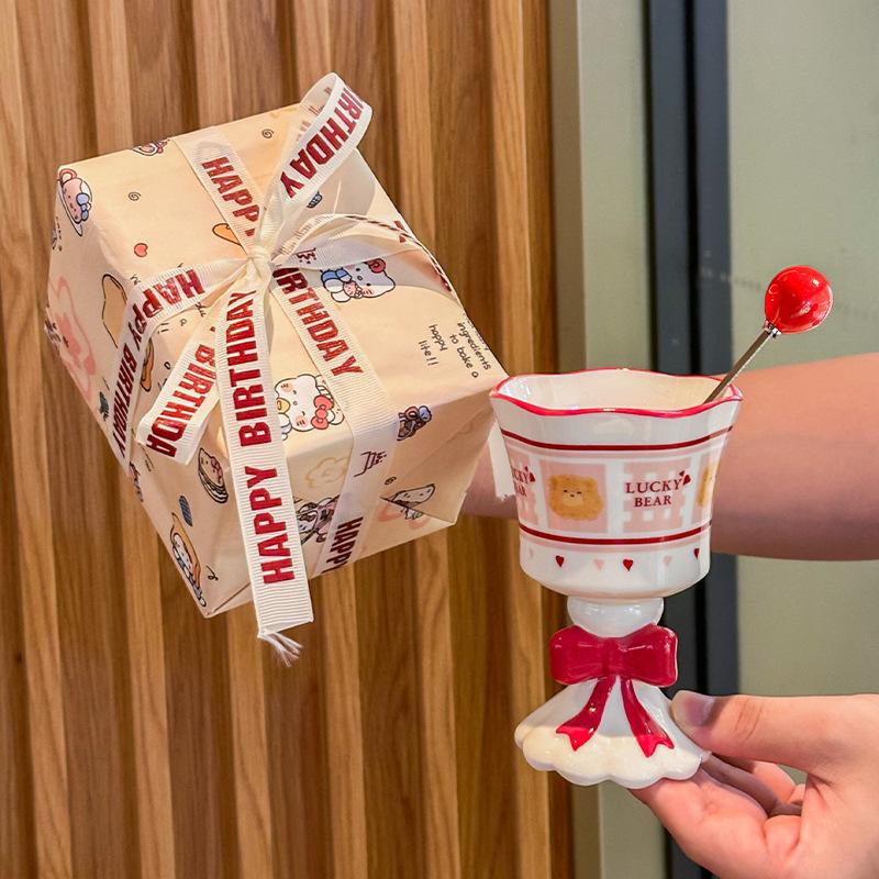 Give Your Best Friend a Birthday Gift, Cute and High-value Bear Cup, Soft and Cute Ceramic Mug, and Female Souvenir Gift Box.