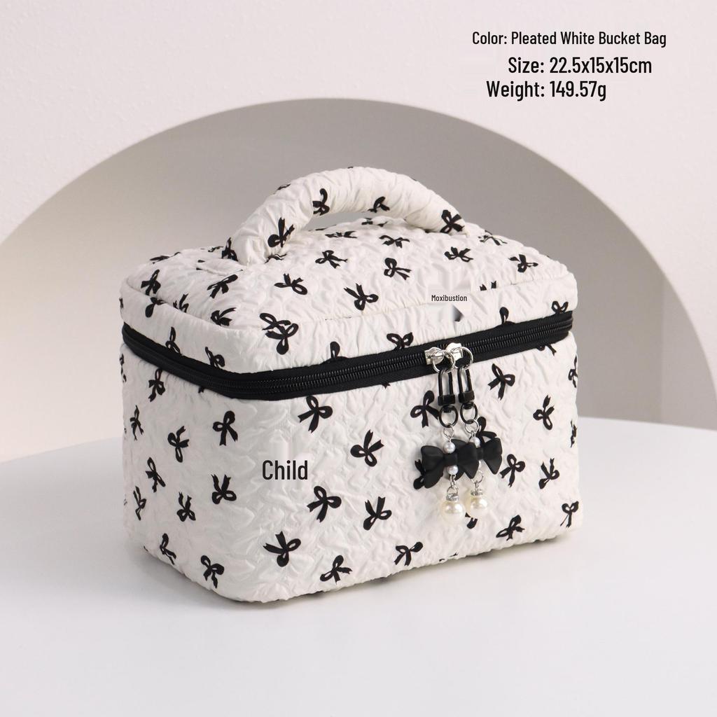 Elegant Pleated Bow Makeup Bag: Chic Design & Convenient Lipstick Clutch for Women