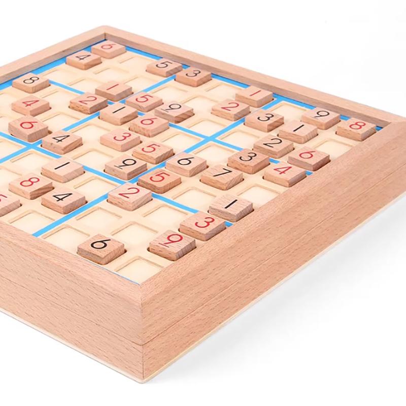 Dřevěná hra sudoku se čtyřmi šesti devíti mřížkami, šachová hádanka, logické myšlení dospělých, výzva pro inteligence pro stolní počítače