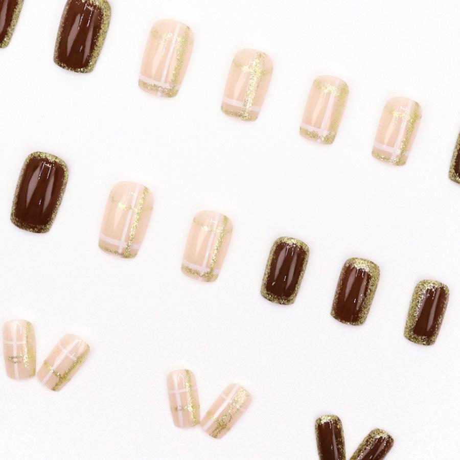 24 Pieces Autumn and winter retro red explosive glitter plaid high-end short manicure 24 pieces wearable nails