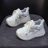 Small thick-soled Forrest Gump little white shoes women's autumn 2025 new popular casual fashion versatile height-increasing women's shoes