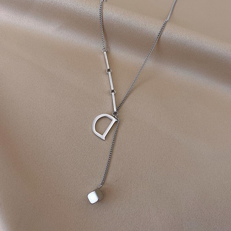 Korean Style Minimalist Titanium Steel Non-Fading Letter Pendant Short Necklace for Women