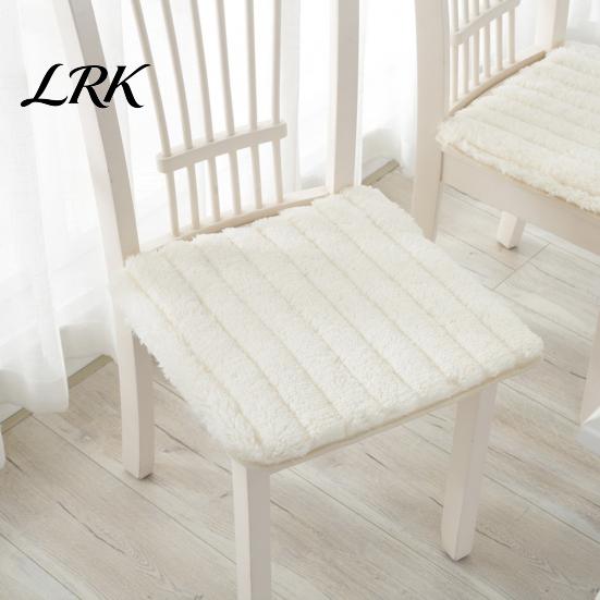Comfortable Desk Chair Pad Plush Cushion with Ties, Fuzzy Seat Anti-slip Thickened Fluffy Bottom, Warm Winter Mat for Office Dining