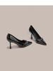 Single Shoes Women's 2025 New Pointed Tip Beautiful Solid Color Temperament Light Familiar French Stiletto Celebrity Style with Skirt High Heels
