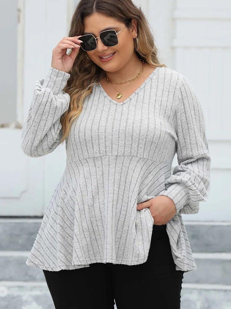 Plus Size Solido Sexy Elegante T-shirt da donna con scollo a V Chic Basic Dolce Streetwear Top femminile coreano Fashion Design Casual Slim Abbigliamento 2024