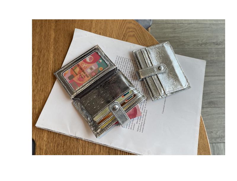 Exquisite 2025 Genuine Leather Women's Anti-Magnetic Card Holder, Slim & High-End Design.