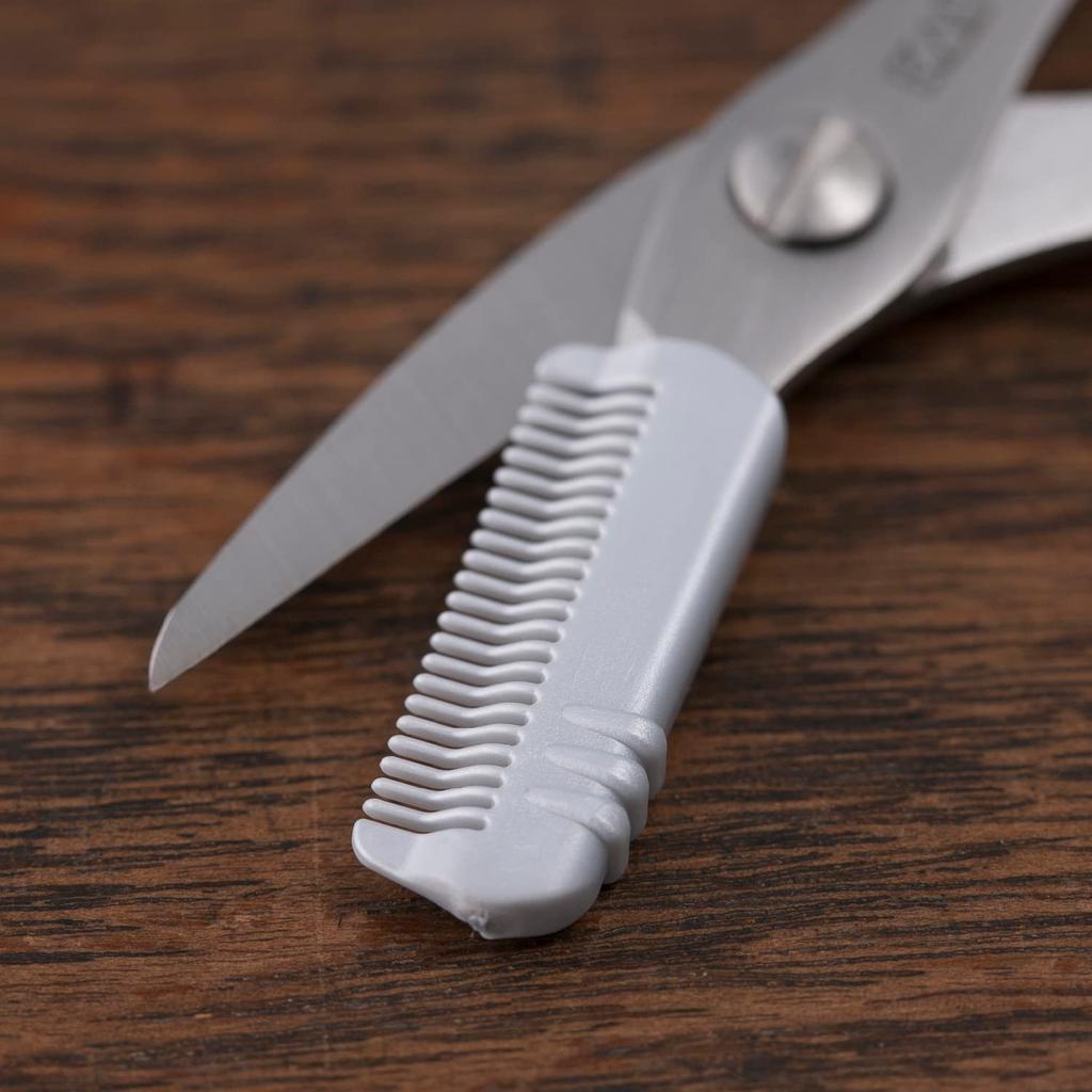 Kai Seki Magoroku Beard Scissors with for Eyebrow Comb, Removable, Trimming, Men's
