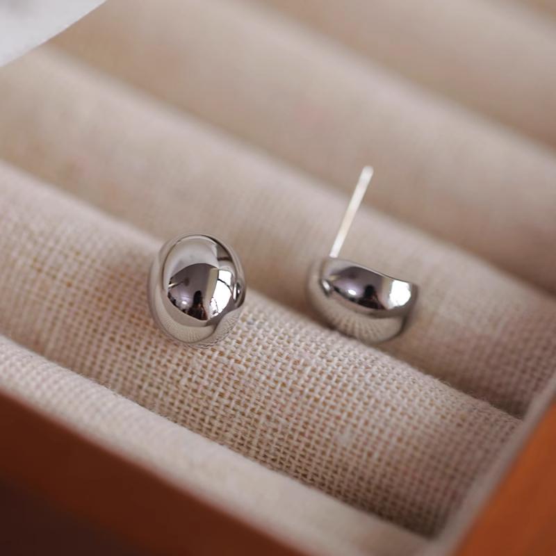 

Musla Design Ювелирные клипсы Модные серьги-гвоздики для женщин Stud Earrings серебряный