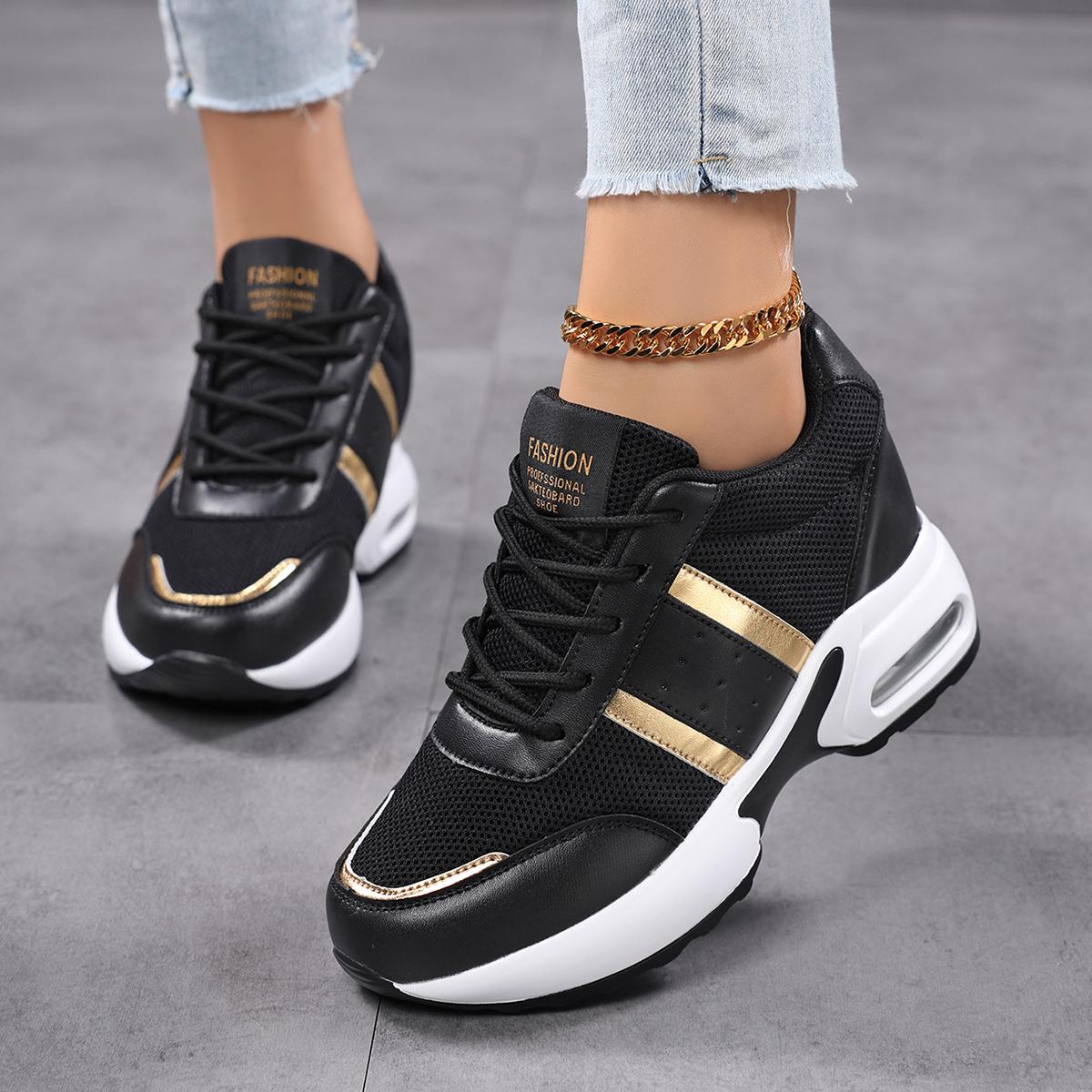 

Women s Sport Shoes Heightening Inner Leather Surface Thick Bottom Black Shoes Bright Strip Large Size Color Block Single Shoes 36 чорний