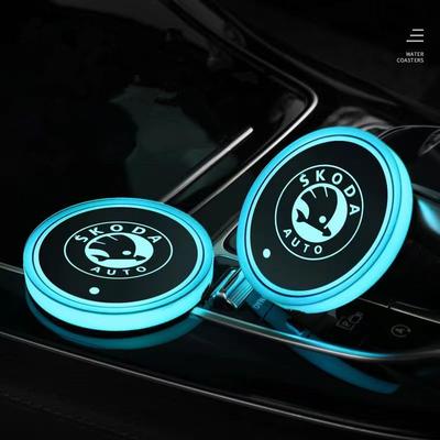 Lumière LED 7 Couleurs pour Porte-Gobelet de Voiture Sous-verre Lumineux Tapis pour Tasse d'Eau Pour Octavia A5 A7 RS Fabia Superb Accessoires