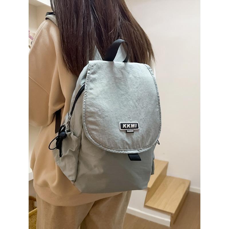 Simple and lightweight backpack autumn and winter new versatile student backpack leisure travel backpack