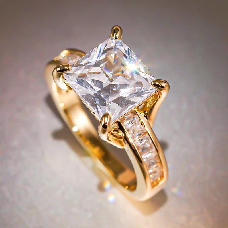 Gold Color Women Ring Inlaid Princess Cubic Zirconia Luxury Accessories for Wedding Engagement Fashion Charming Jewelry