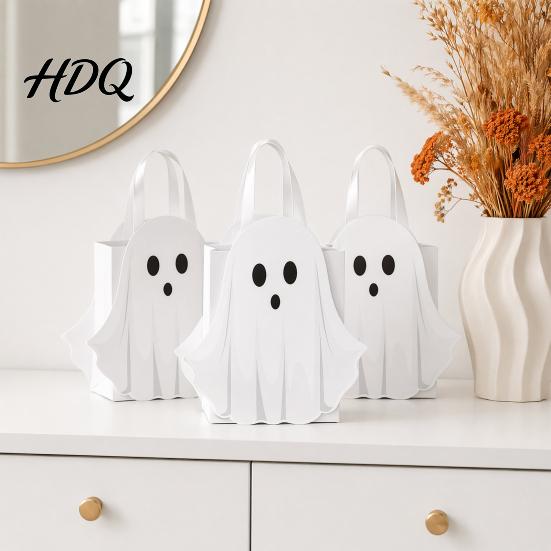 Candy Gift Bag Halloween Ghost Bag White Pouch with Cute Face Trick or Purses And Handbags Treat Favor for Party Kids Goodie Prizes Holder