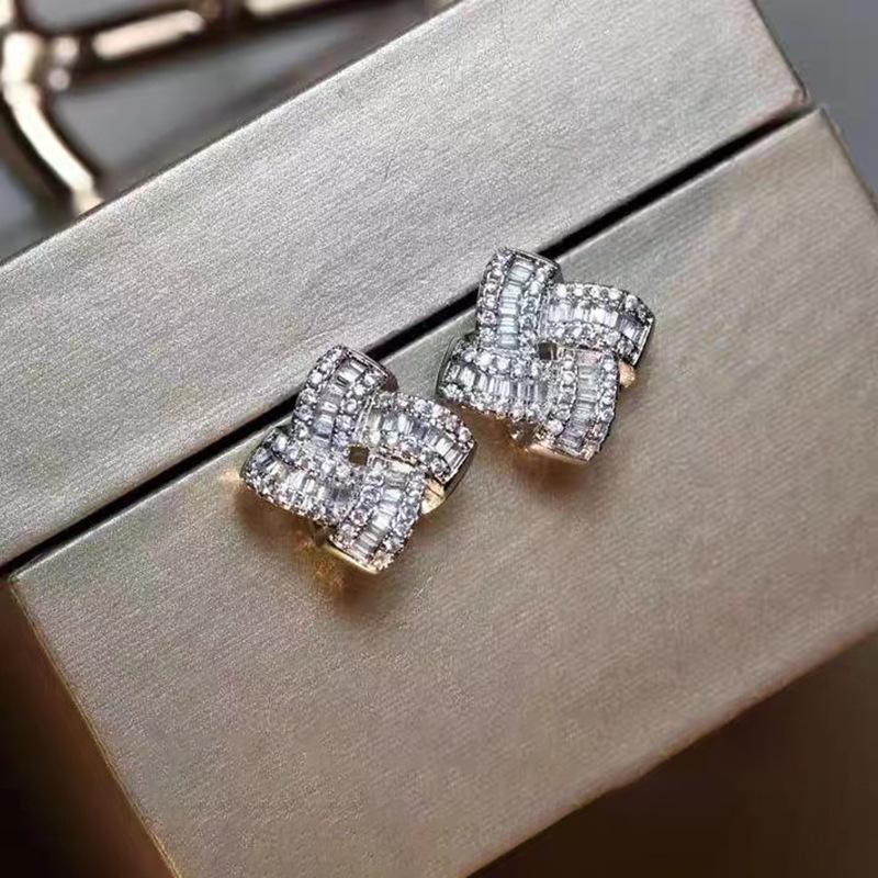 French Elegant Zirconia Stud Earrings in Rhombus Design – Cold Aesthetic, High-End Fashion, Versatile & Luxurious