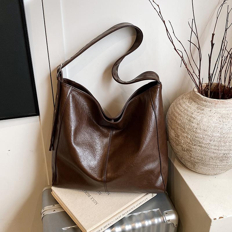 Vintage Commuter Bag Women's Large Capacity Underarm Bag Single Shoulder Messenger Bag