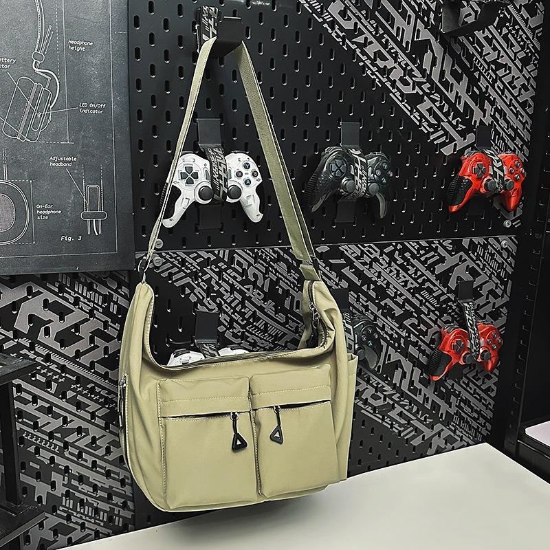 Temperament anti-splashing nylon cloth bag large capacity leisure commuting light dumpling bag sweet wind tooling shoulder bag