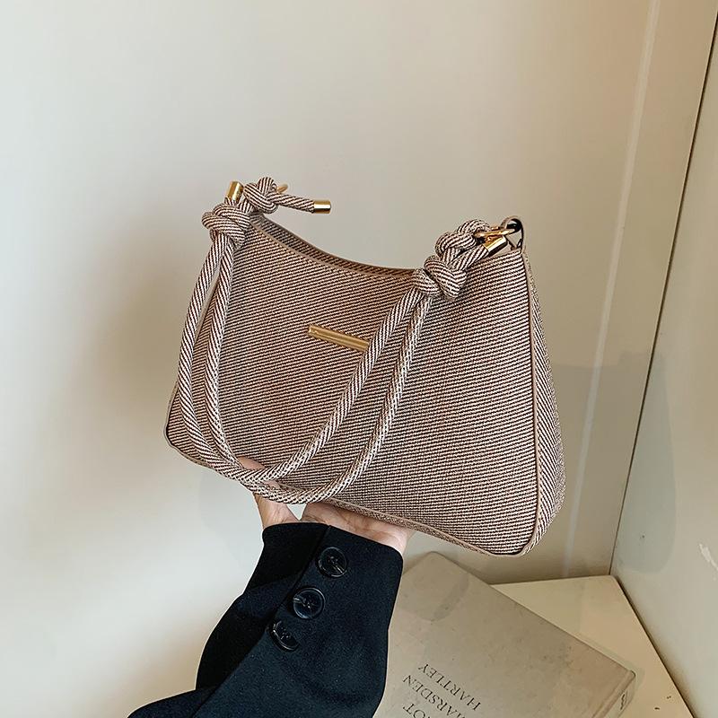 

Premium texture autumn and winter retro bucket bag women s 2025 new French niche underarm bag versatile shoulder bag коричневый