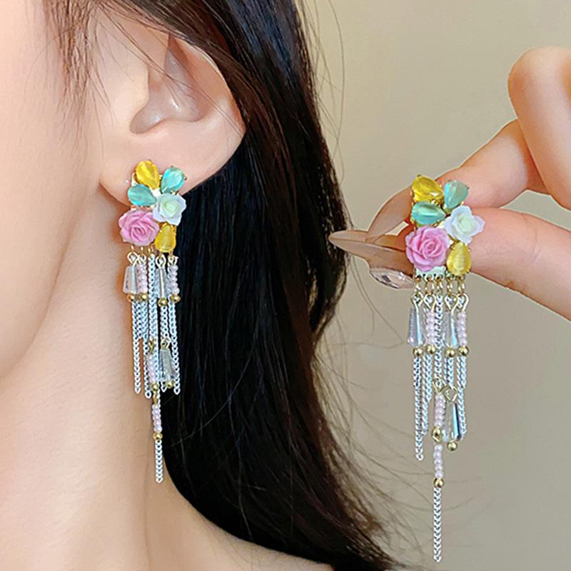 Atmosphere Silver Needle Flower Tassel Earrings - Elegant Studs for Women