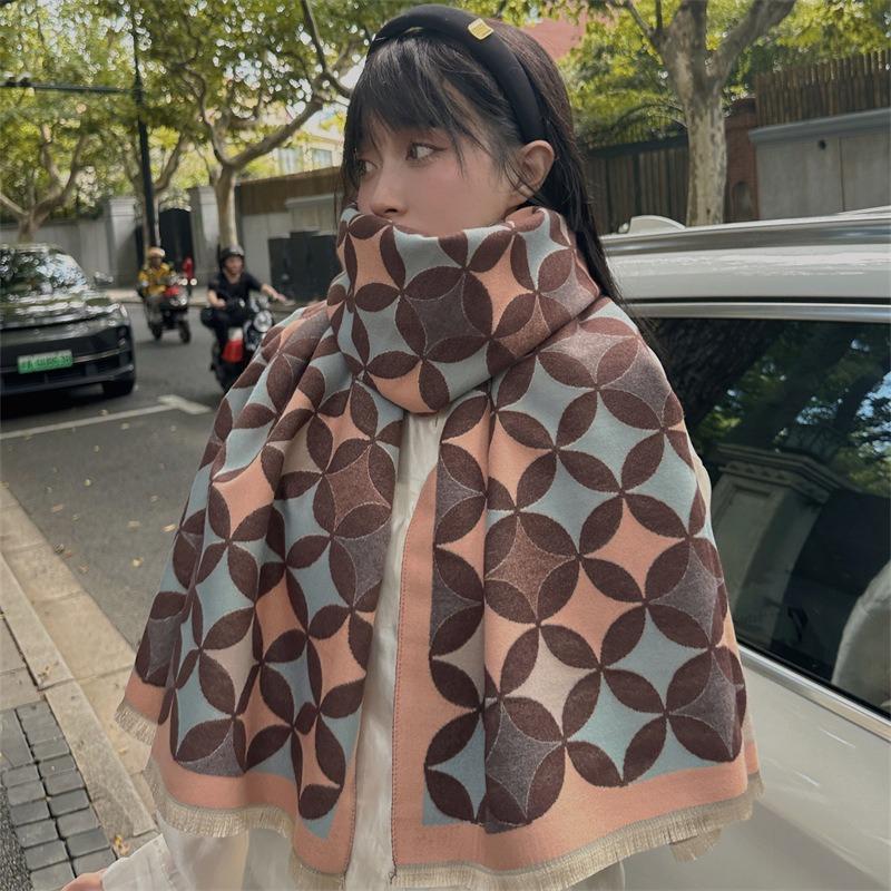 Autumn and Winter Scarf Women's Sparkling Air-conditioned Room Shawl with Thickened Warm Long High-end Imitation Cashmere Scarf