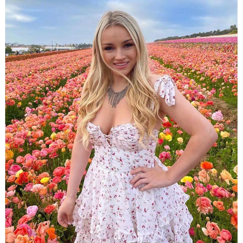 

Love Young Adult Blue Floral Slim Looking Skirt Suspenders Small flowers on white background(High quality) S