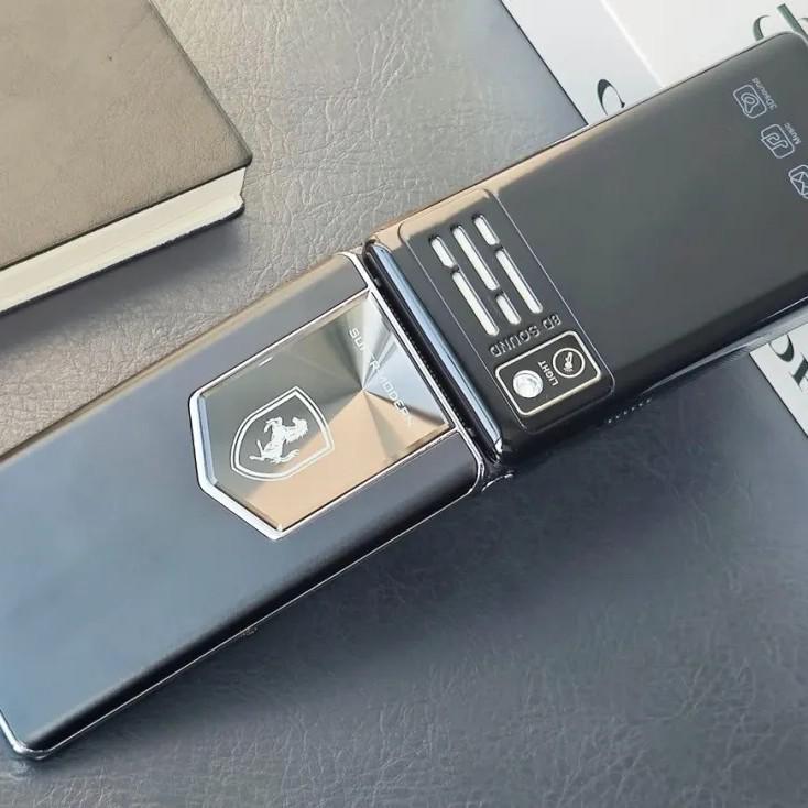 Affordable Senior Flip Phone: 4G, 2.6" Screen, Large Battery, Loud Speaker, Long Standby