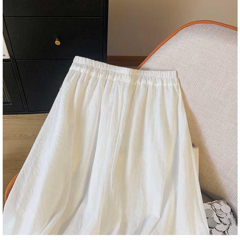 A Stylish and Retro Mid-length Embroidered Skirt with A Flexible Waist and A Double-layered Flowing Skirt