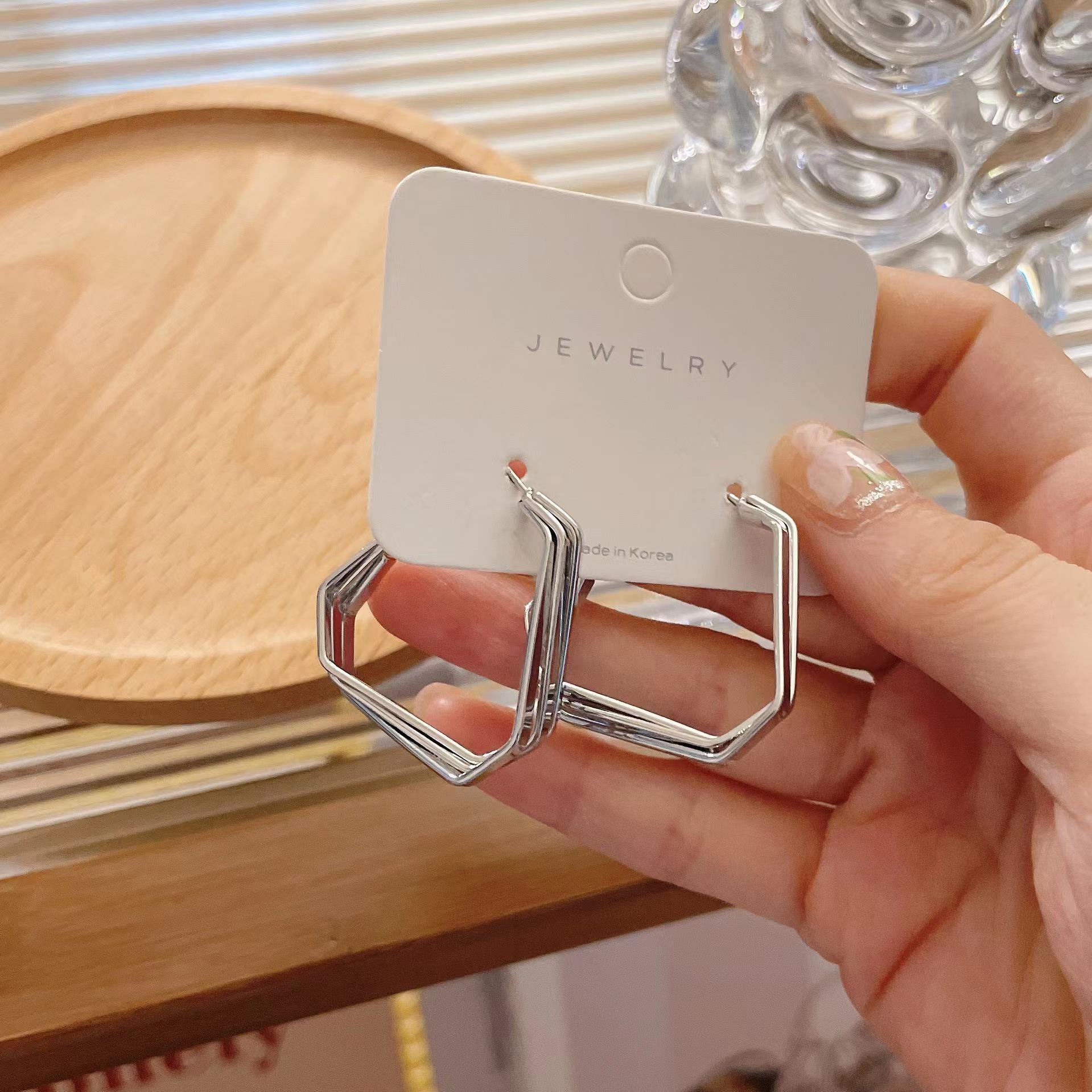 

Геометрические многослойные серьги для женщин: Просто, модно и универсально. Multi-layered Geometric Earrings серебряный