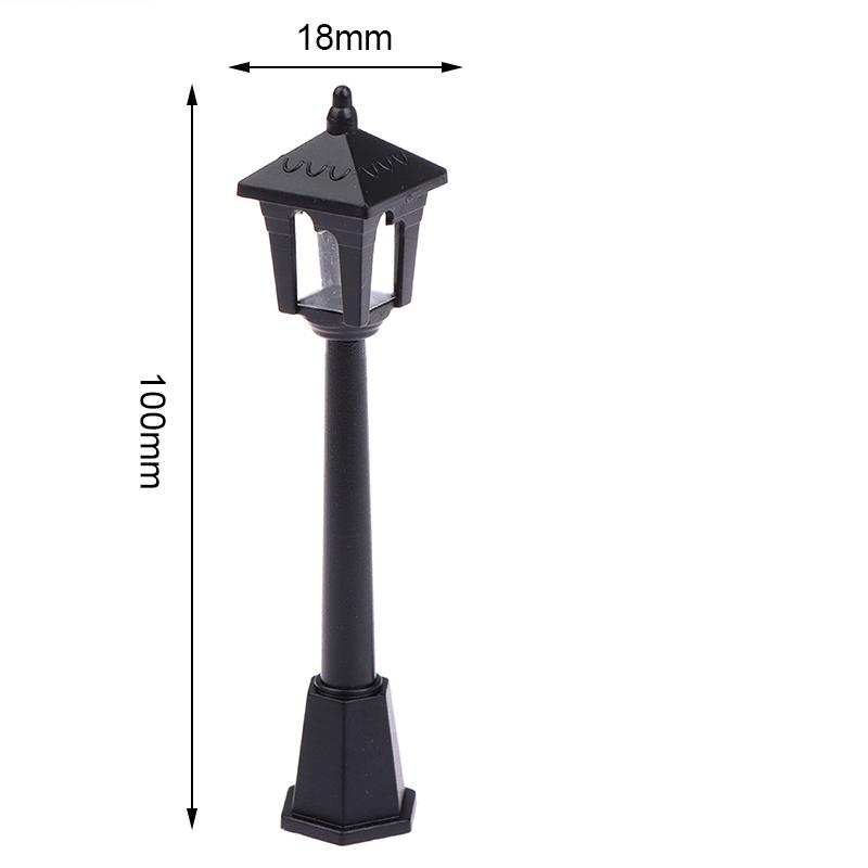 

1/12 Dollhouse Miniature Christmas Park Street Lamp Doll Streetlight Model Railway Train Lamp Post Lights Decor Toy