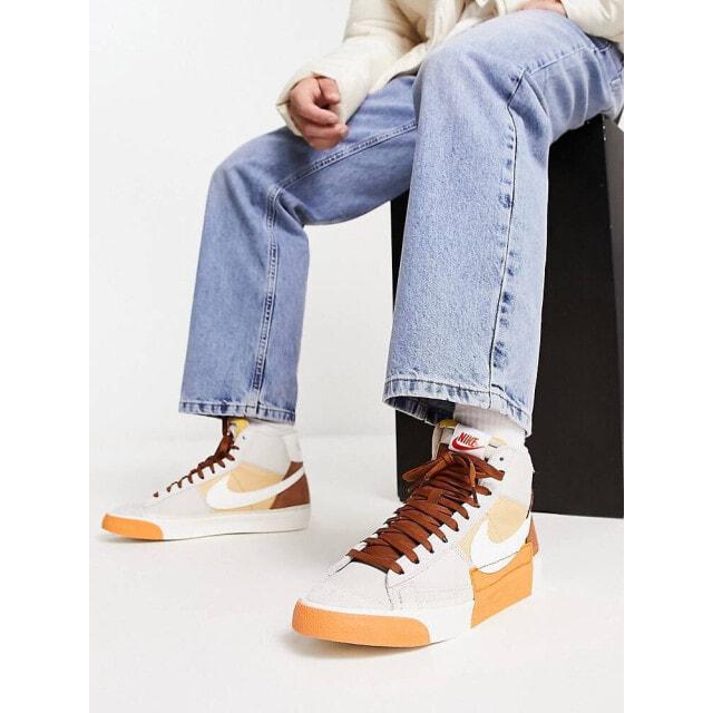 

Nike Blazer Mid 77 trainers in brown