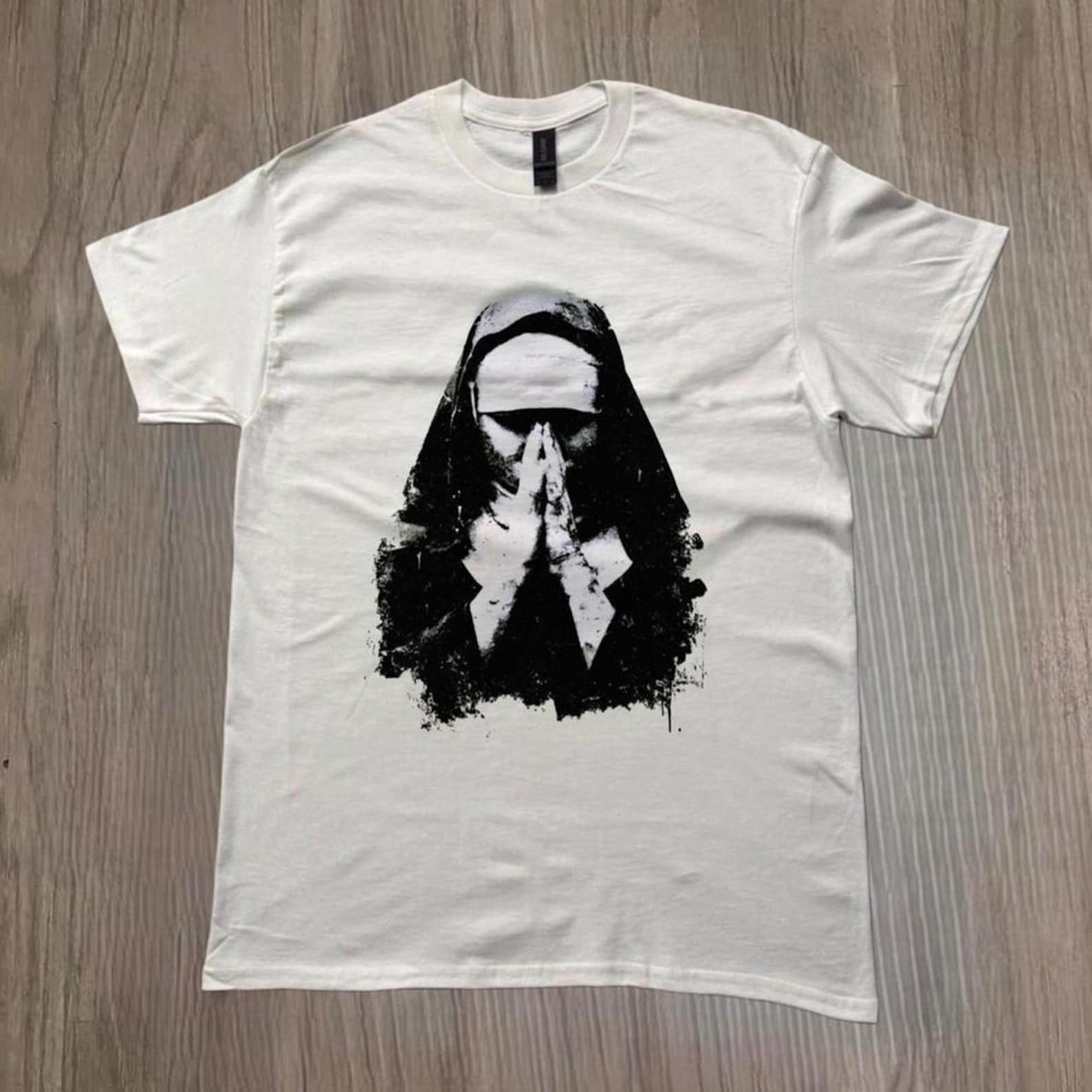 Praying Nun Graphic T-Shirt, Religious Streetwear Shirt, Gothic Faith Tee, Black White Unisex Shirt, Minimal Christian Art, Pray graphic tee M